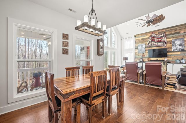 1107 Finger Bridge Road, Hickory, NC 28602