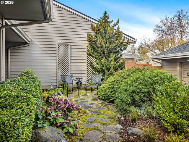 7242 Sw LAKE BLUFF Ct, Wilsonville, OR 97070