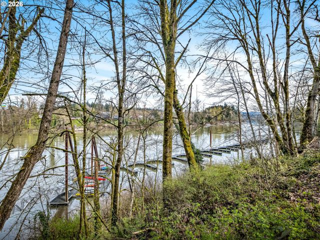 7242 Sw LAKE BLUFF Ct, Wilsonville, OR 97070