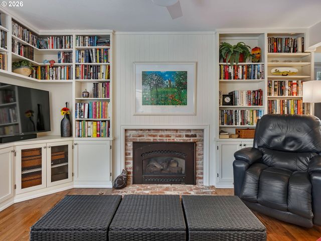 7242 Sw LAKE BLUFF Ct, Wilsonville, OR 97070