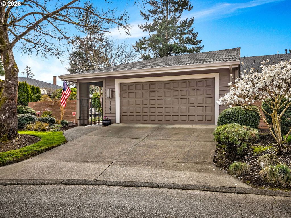 7242 Sw LAKE BLUFF Ct, Wilsonville, OR 97070