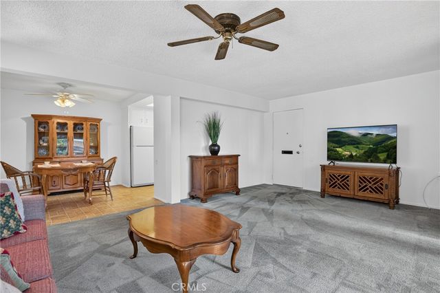 8 Via Castilla C, Laguna Woods, CA 92637