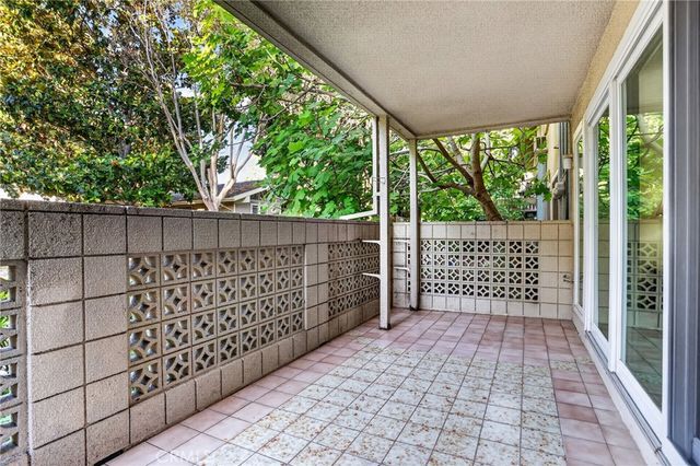 8 Via Castilla C, Laguna Woods, CA 92637