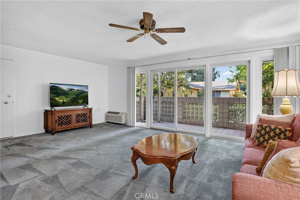 Image 3 of property listing at 8 Via Castilla C, Laguna Woods, CA 92637