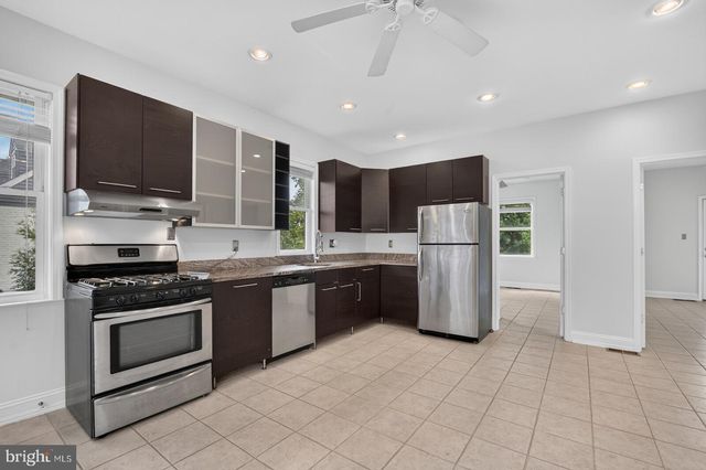 5111 LAKELAND RD, College Park, MD 20740