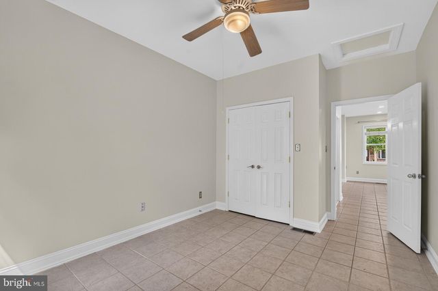 5111 LAKELAND RD, College Park, MD 20740