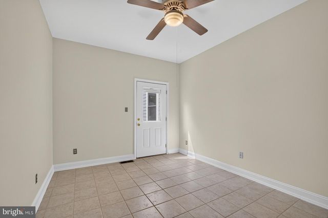 5111 LAKELAND RD, College Park, MD 20740