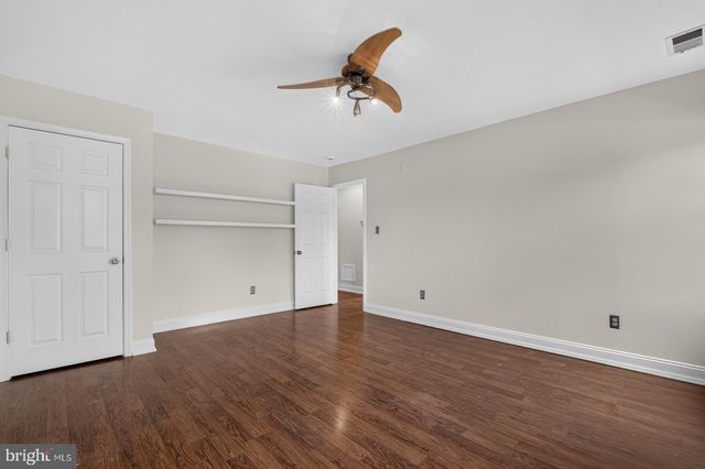 5111 LAKELAND RD, College Park, MD 20740