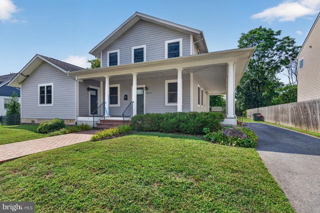 5111 LAKELAND RD, College Park, MD 20740