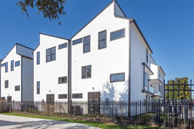 2233 Blalock Road, Houston, TX 77080