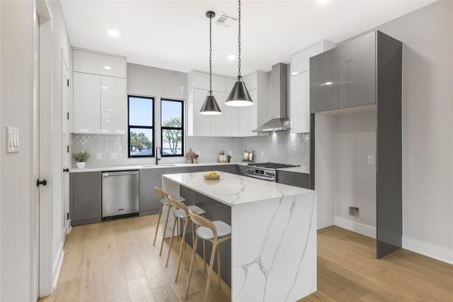 2233 Blalock Road, Houston, TX 77080