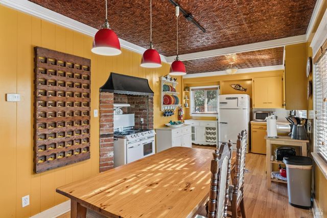 5186-5220 Hwy 116 Hwy S, Sebastopol, CA 95472