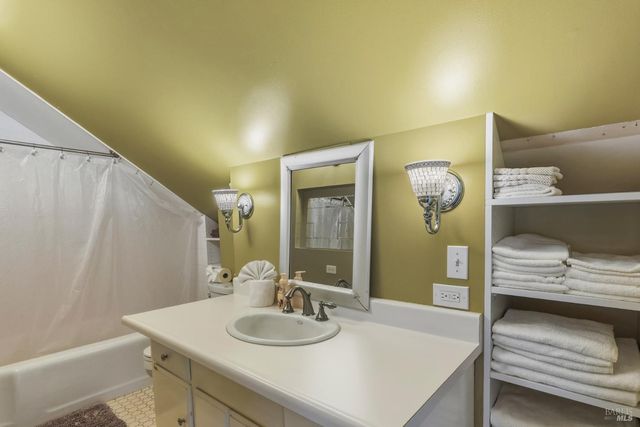 5186-5220 Hwy 116 Hwy S, Sebastopol, CA 95472