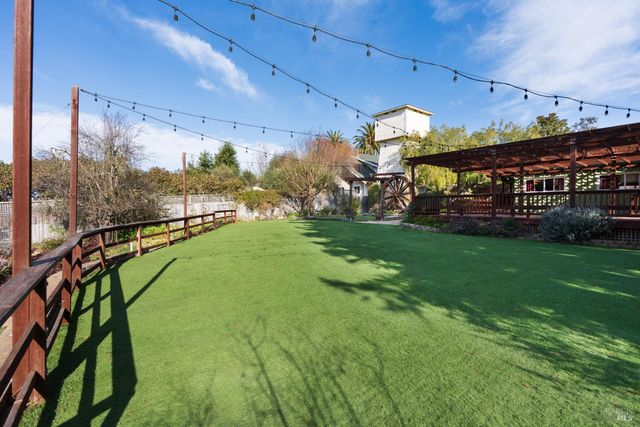 5186-5220 Hwy 116 Hwy S, Sebastopol, CA 95472