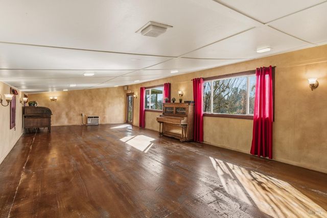 5186-5220 Hwy 116 Hwy S, Sebastopol, CA 95472