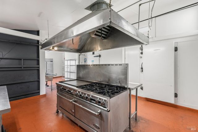 5186-5220 Hwy 116 Hwy S, Sebastopol, CA 95472