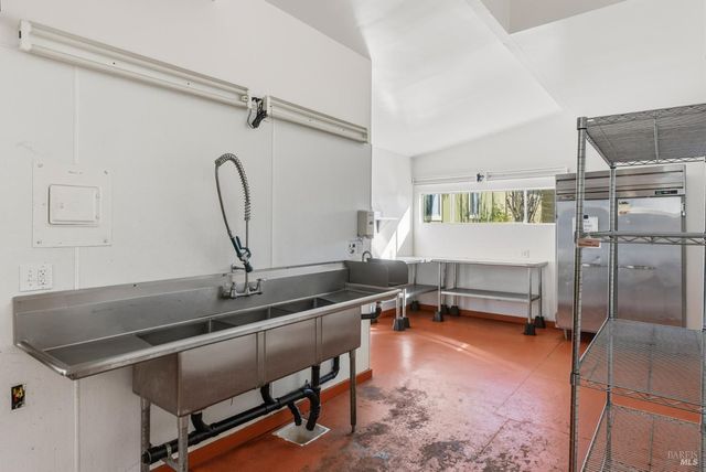 5186-5220 Hwy 116 Hwy S, Sebastopol, CA 95472