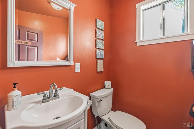 5186-5220 Hwy 116 Hwy S, Sebastopol, CA 95472