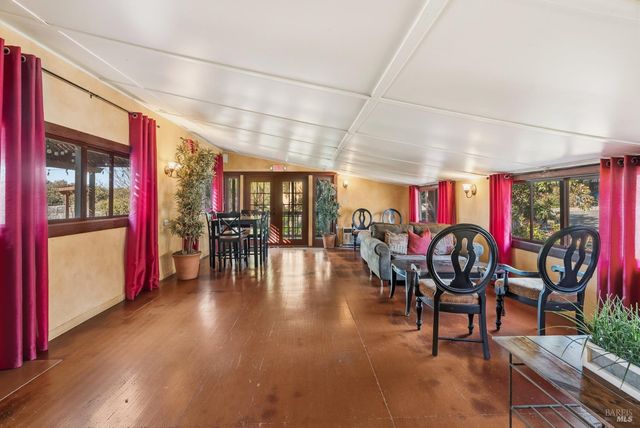 5186-5220 Hwy 116 Hwy S, Sebastopol, CA 95472