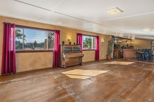 5186-5220 Hwy 116 Hwy S, Sebastopol, CA 95472