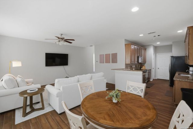 6731 Terra Rye, San Antonio, TX 78240