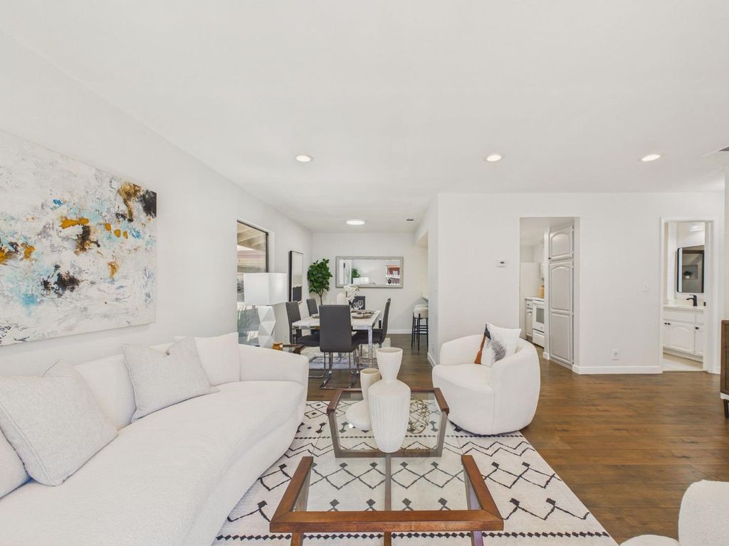 215 Red Oak Drive G, Sunnyvale, CA 94086