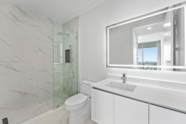 220 Lake Shore Drive 2005, Lake Park, FL 33403