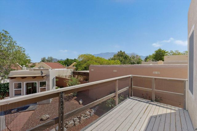 9633 De Vargas Loop NE, Albuquerque, NM 87109
