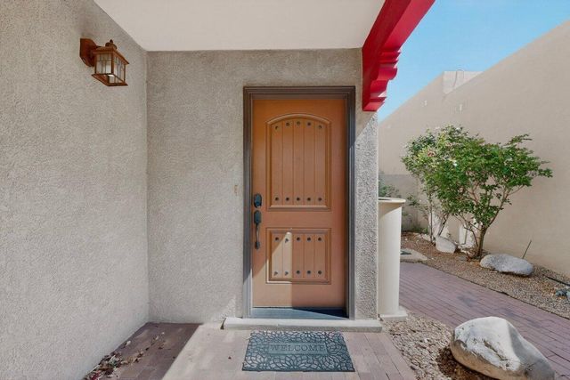 9633 De Vargas Loop NE, Albuquerque, NM 87109