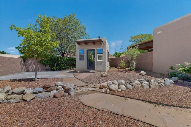 9633 De Vargas Loop NE, Albuquerque, NM 87109