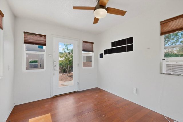 9633 De Vargas Loop NE, Albuquerque, NM 87109