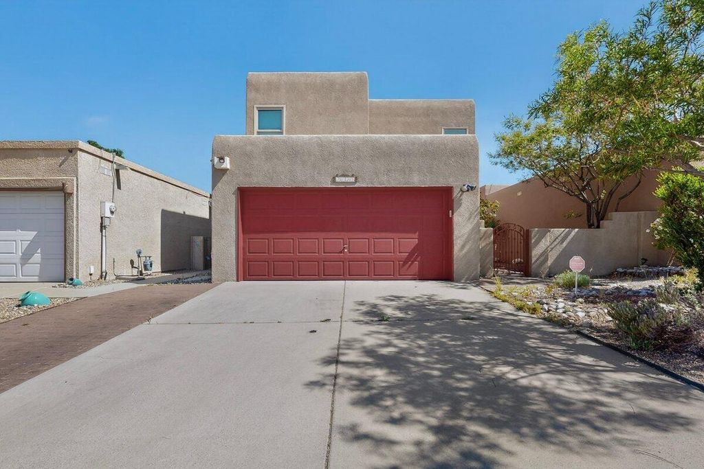9633 De Vargas Loop NE, Albuquerque, NM 87109