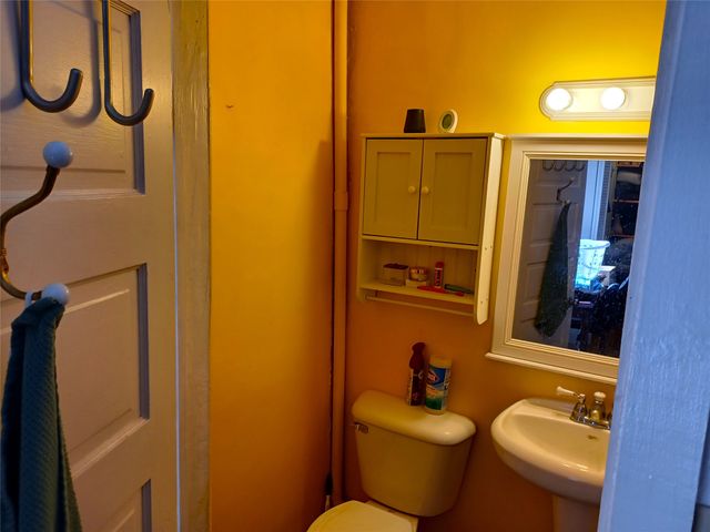 77 County Road 5, Espanola, NM 87532