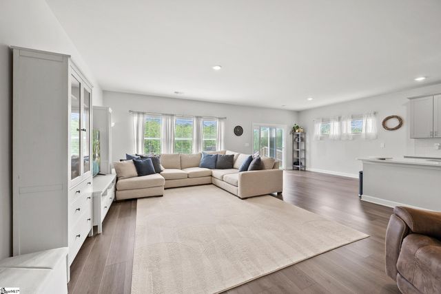 219 Lavinia Circle, Duncan, SC 29334