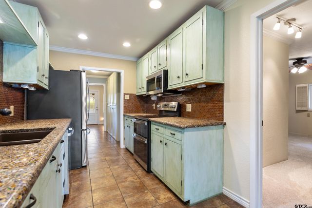 15476 Lakeside Dr., Bullard, TX 75757