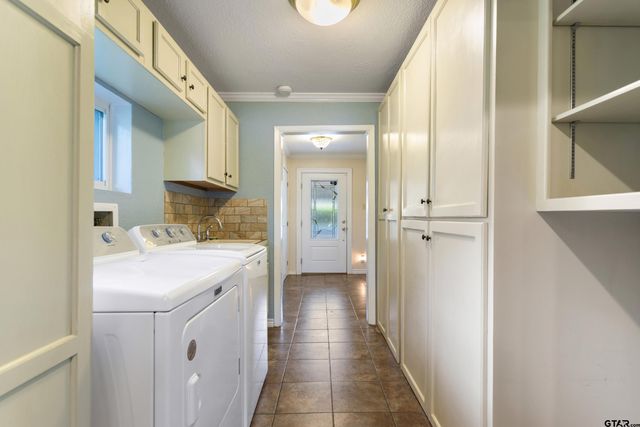 15476 Lakeside Dr., Bullard, TX 75757