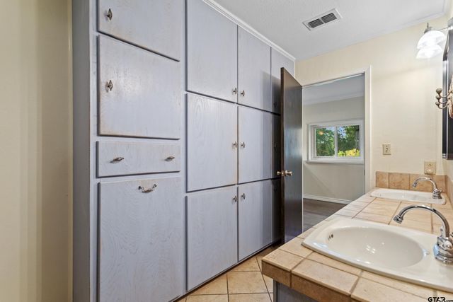15476 Lakeside Dr., Bullard, TX 75757