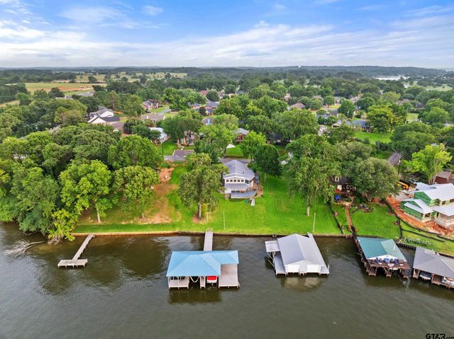 15476 Lakeside Dr., Bullard, TX 75757