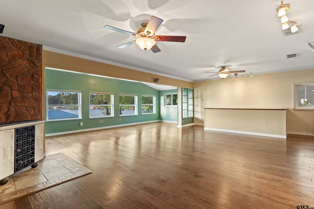 15476 Lakeside Dr., Bullard, TX 75757