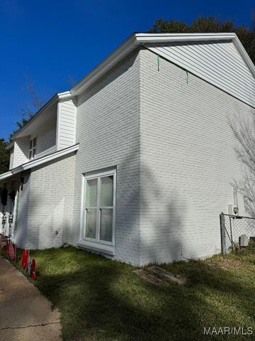 25 CRESTWOOD Court, Millbrook, AL 36054