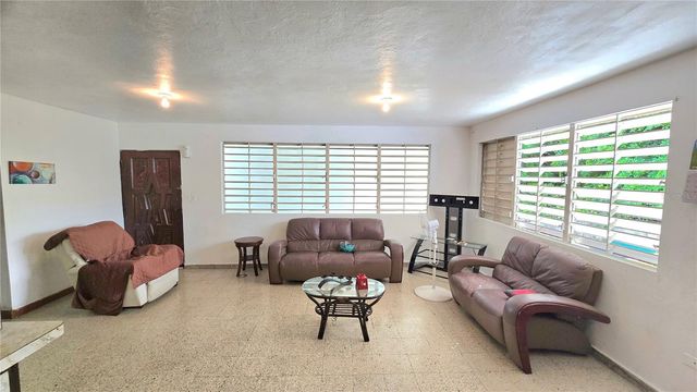 JULIAN BLANCO PUEBLO 35, Vega Baja, PR 00693