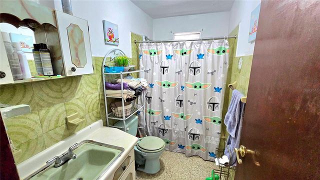 JULIAN BLANCO PUEBLO 35, Vega Baja, PR 00693