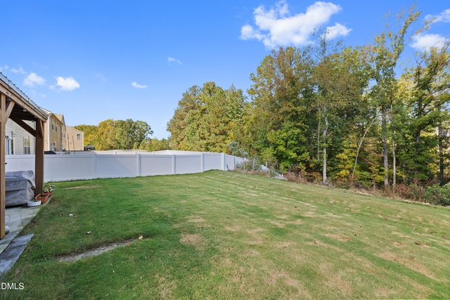 379 N Great White Way, Clayton, NC 27527