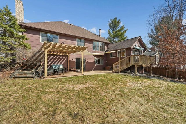970 Sherwood Road, Shoreview, MN 55126