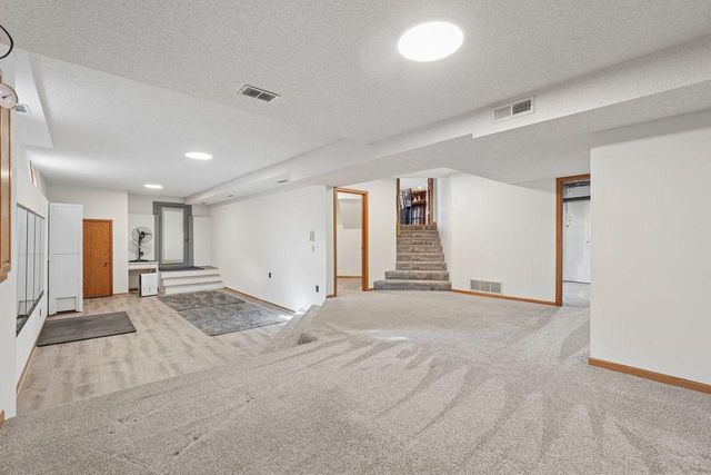 970 Sherwood Road, Shoreview, MN 55126