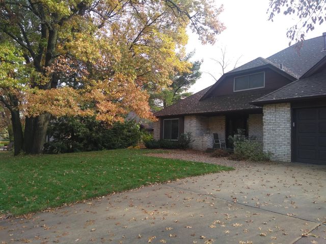 970 Sherwood Road, Shoreview, MN 55126