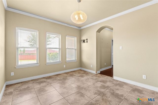 1135 Redleaf Drive, Nolanville, TX 76559