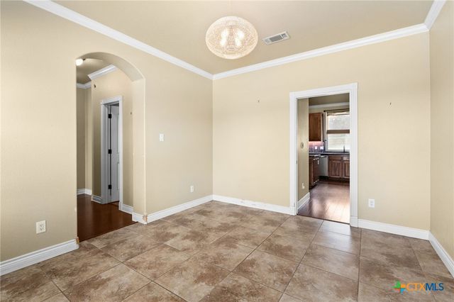 1135 Redleaf Drive, Nolanville, TX 76559
