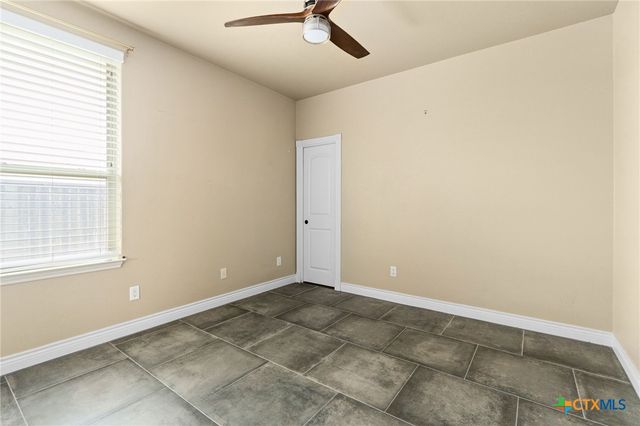 1135 Redleaf Drive, Nolanville, TX 76559
