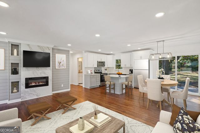 2198 Lower Roswell Road, Marietta, GA 30068